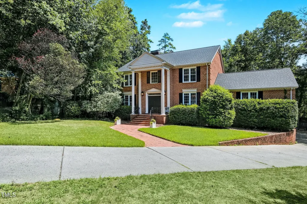 6 St James Place Chapel Hill NC 27514