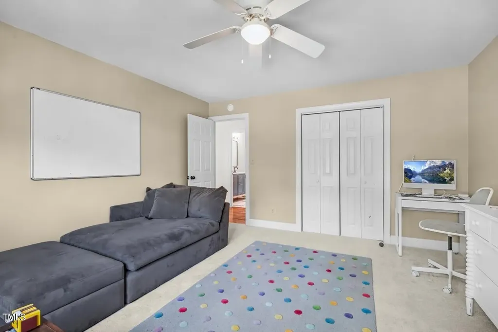 6 St James Place Chapel Hill NC 27514