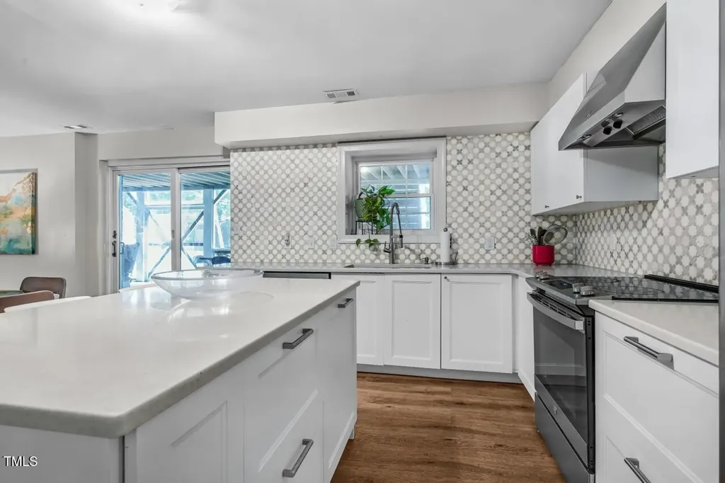 6 St James Place Chapel Hill NC 27514