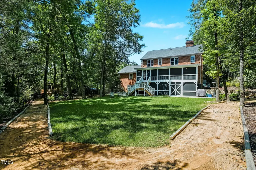 6 St James Place Chapel Hill NC 27514