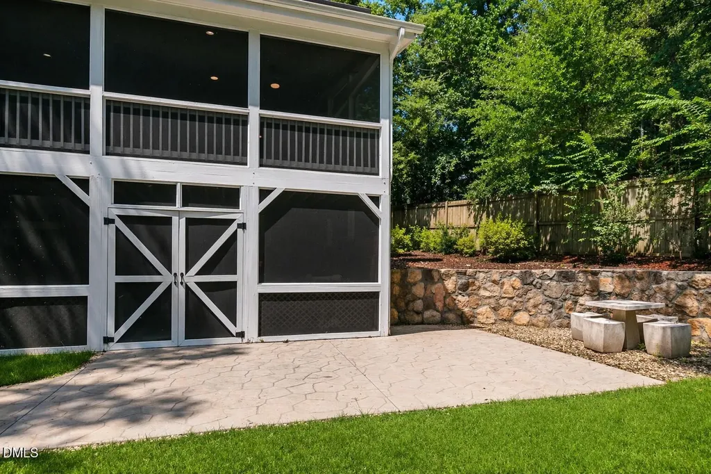 6 St James Place Chapel Hill NC 27514