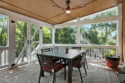 6 St James Place Chapel Hill NC 27514