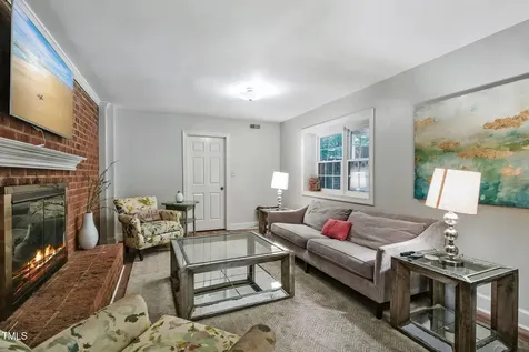 6 St James Place Chapel Hill NC 27514