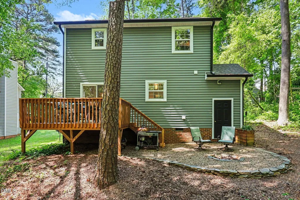 4204 Loch Harbour Lane Raleigh NC 27606