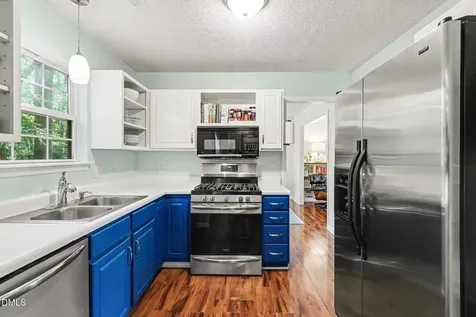 4204 Loch Harbour Lane Raleigh NC 27606