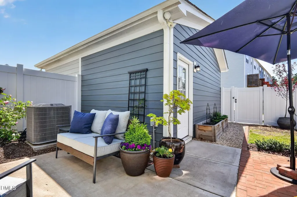 4819 Crescent Square Street Raleigh NC 27616