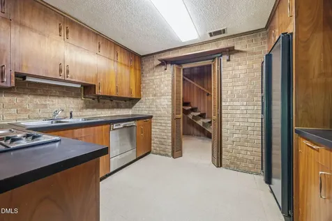 129 Forest Park Drive Thomasville NC 27360
