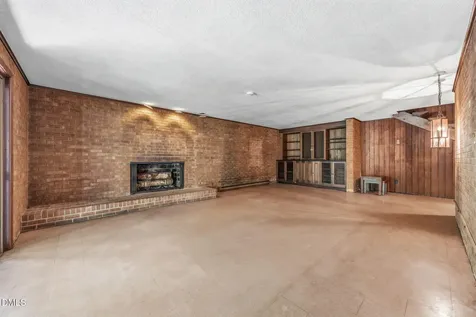 129 Forest Park Drive Thomasville NC 27360
