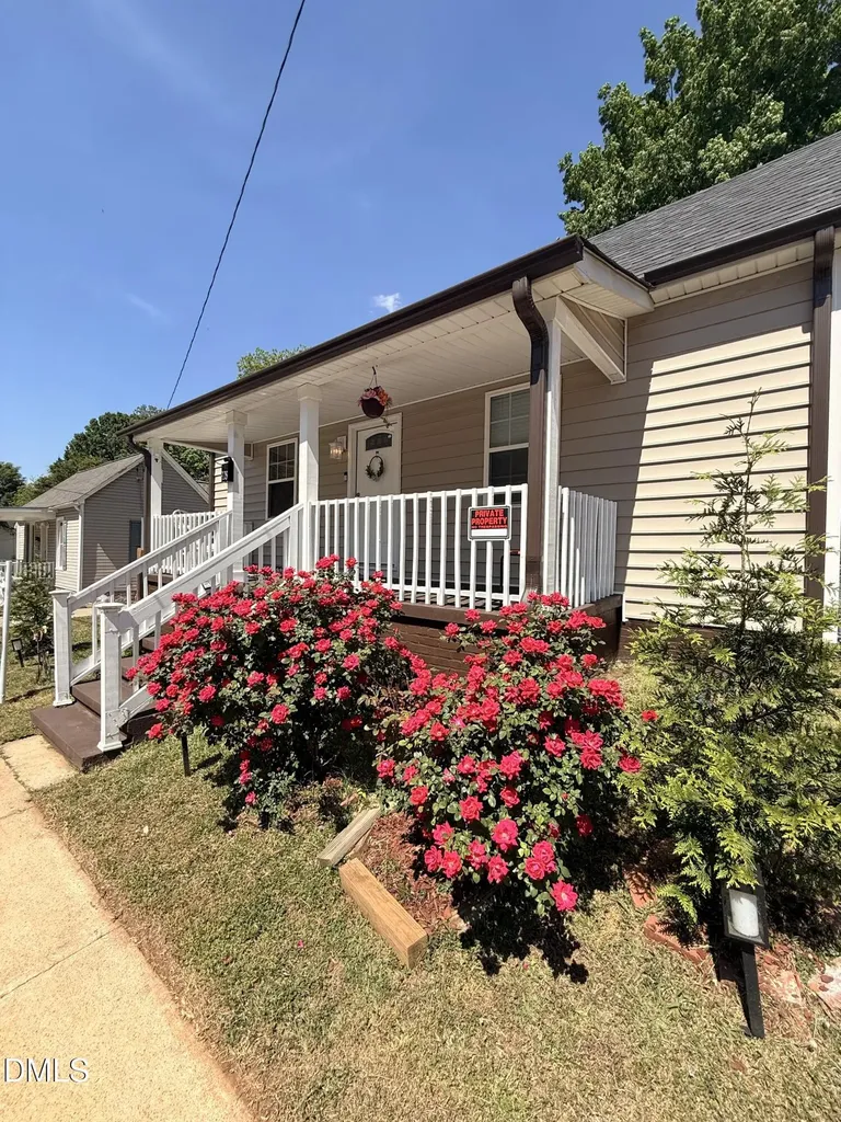 928 E Davis Street Burlington NC 27215