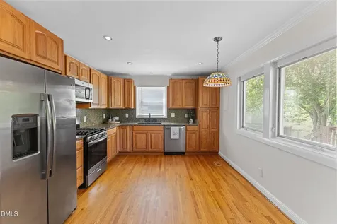 718 S Hughes Street Apex NC 27502