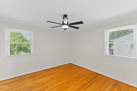 718 S Hughes Street Apex NC 27502