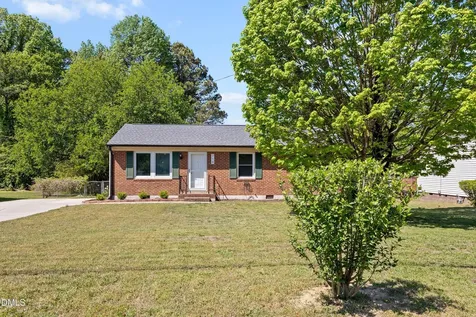 718 S Hughes Street Apex NC 27502