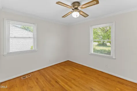 718 S Hughes Street Apex NC 27502