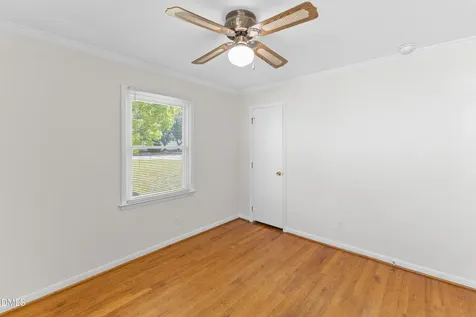 718 S Hughes Street Apex NC 27502