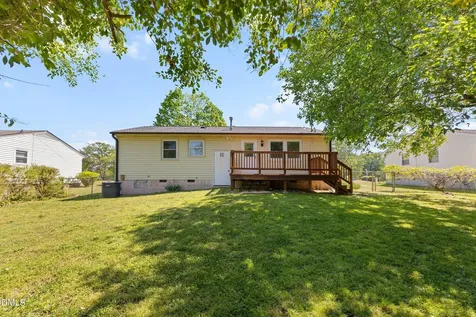 718 S Hughes Street Apex NC 27502