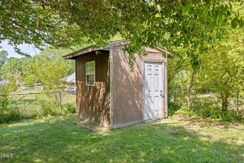 718 S Hughes Street Apex NC 27502