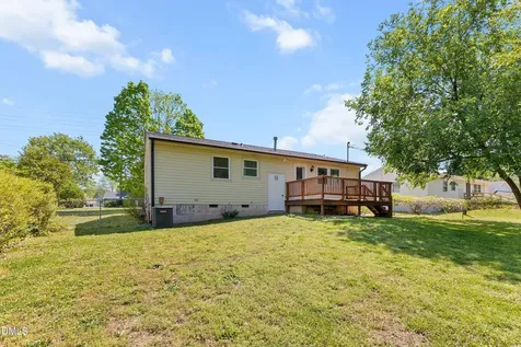 718 S Hughes Street Apex NC 27502