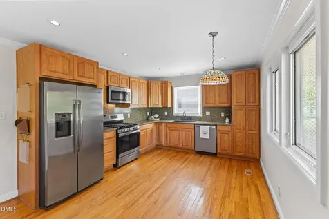 718 S Hughes Street Apex NC 27502