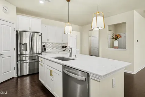 441 Duggins Point Apex NC 27523