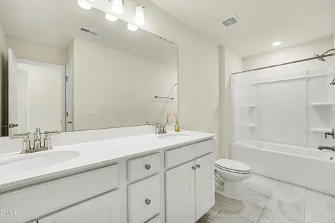 441 Duggins Point Apex NC 27523
