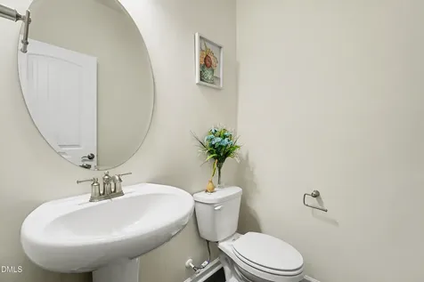 441 Duggins Point Apex NC 27523