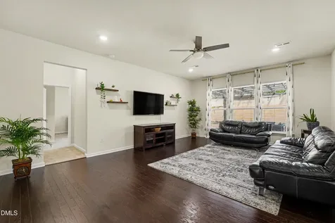 441 Duggins Point Apex NC 27523