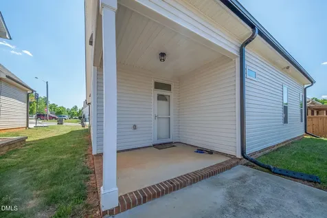 802 Hickory Lane Mebane NC 27302