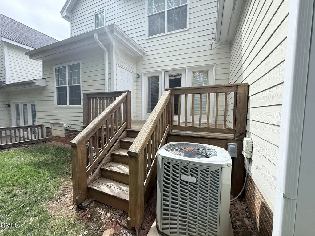 7732 Astoria Place Raleigh NC 27612