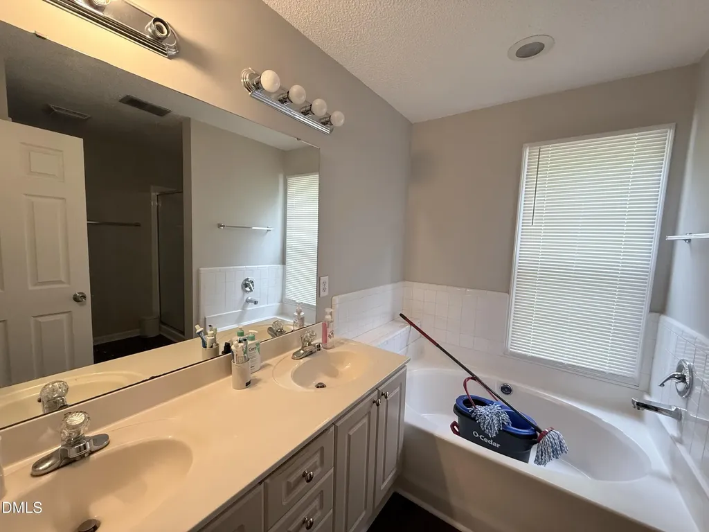 7732 Astoria Place Raleigh NC 27612