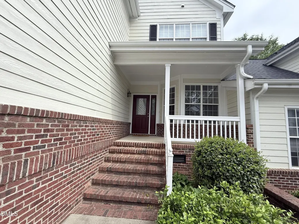 7732 Astoria Place Raleigh NC 27612