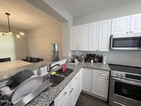 7732 Astoria Place Raleigh NC 27612