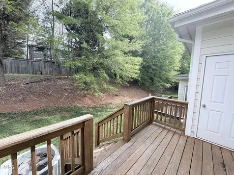 7732 Astoria Place Raleigh NC 27612