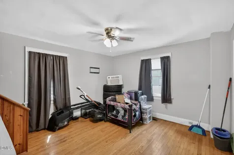913 Woodrow Street S Wilson NC 27893