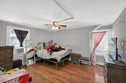 913 Woodrow Street S Wilson NC 27893