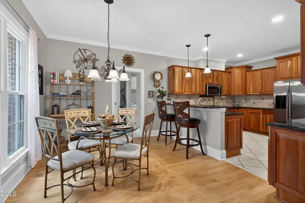 4613 Cross Brook Lane Raleigh NC 27610