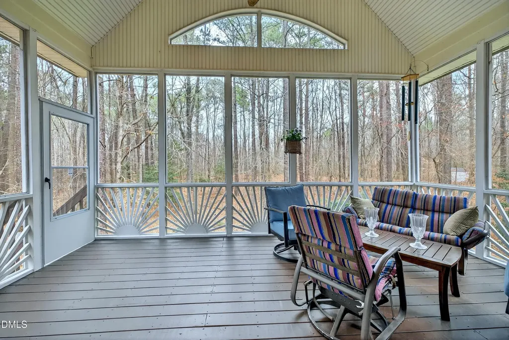4613 Cross Brook Lane Raleigh NC 27610