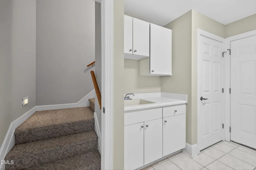 4613 Cross Brook Lane Raleigh NC 27610