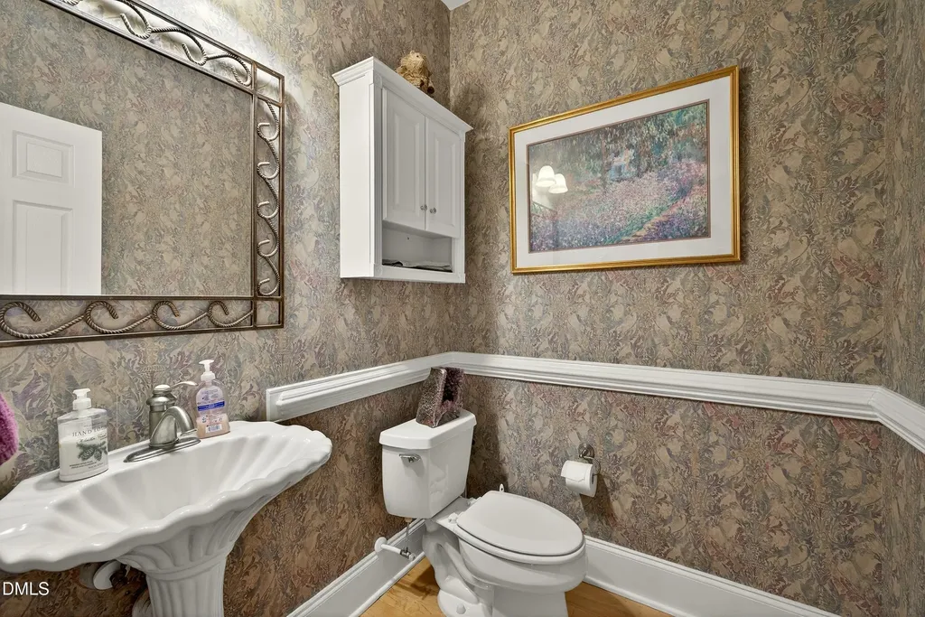 4613 Cross Brook Lane Raleigh NC 27610