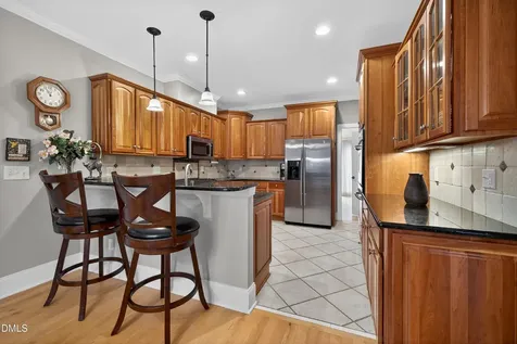 4613 Cross Brook Lane Raleigh NC 27610
