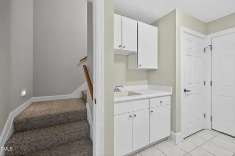 4613 Cross Brook Lane Raleigh NC 27610