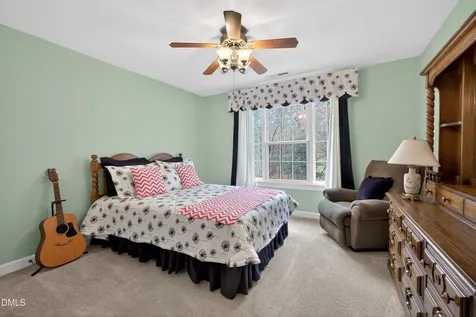 4613 Cross Brook Lane Raleigh NC 27610