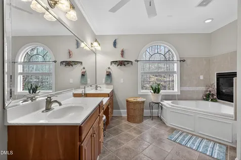 4613 Cross Brook Lane Raleigh NC 27610
