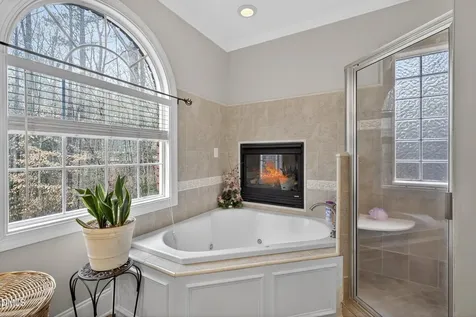 4613 Cross Brook Lane Raleigh NC 27610