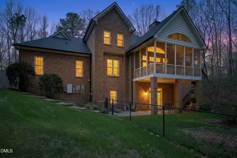 4613 Cross Brook Lane Raleigh NC 27610