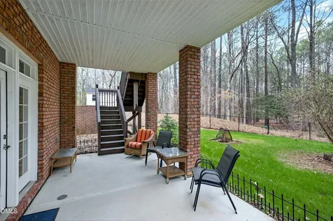 4613 Cross Brook Lane Raleigh NC 27610