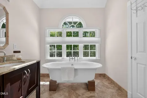 105 Fifemoor Court Cary NC 27518