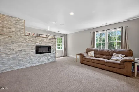 105 Fifemoor Court Cary NC 27518