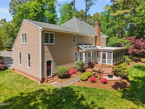 105 Fifemoor Court Cary NC 27518