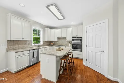 1279 Horsham Way Apex NC 27502