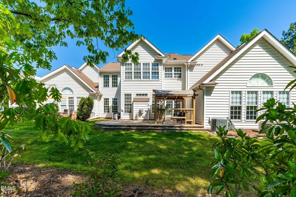 9113 White Eagle Court Raleigh NC 27617